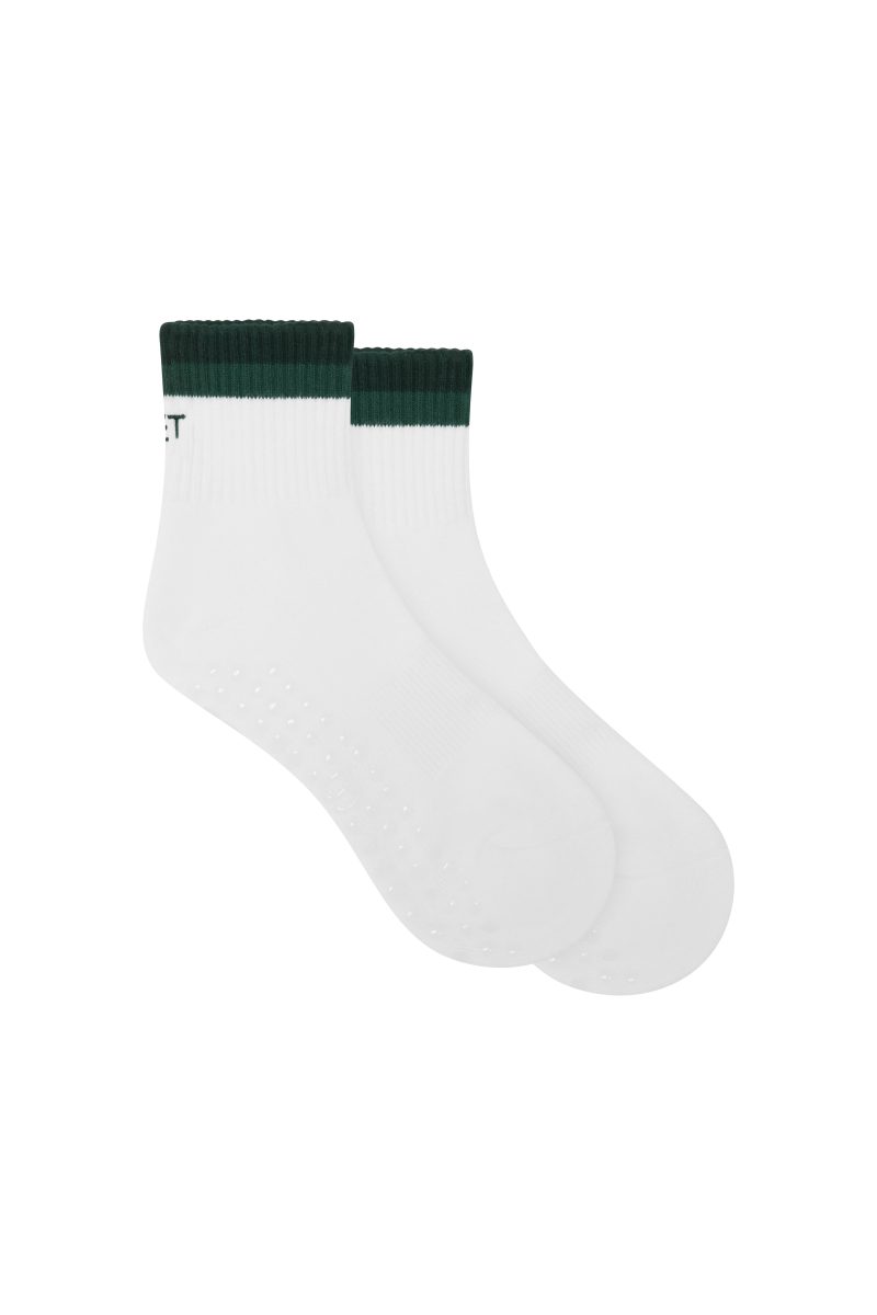 SA 24 ACC035 SETPILATESSHORTYSOCK IVY MOJITO Front 00011 1